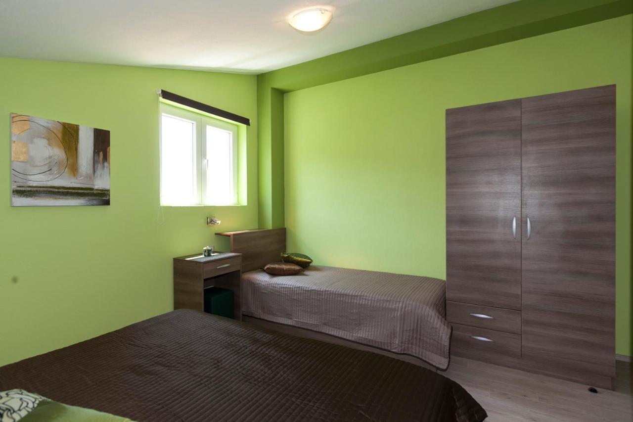 Apartmani Iva Тучепи Экстерьер фото