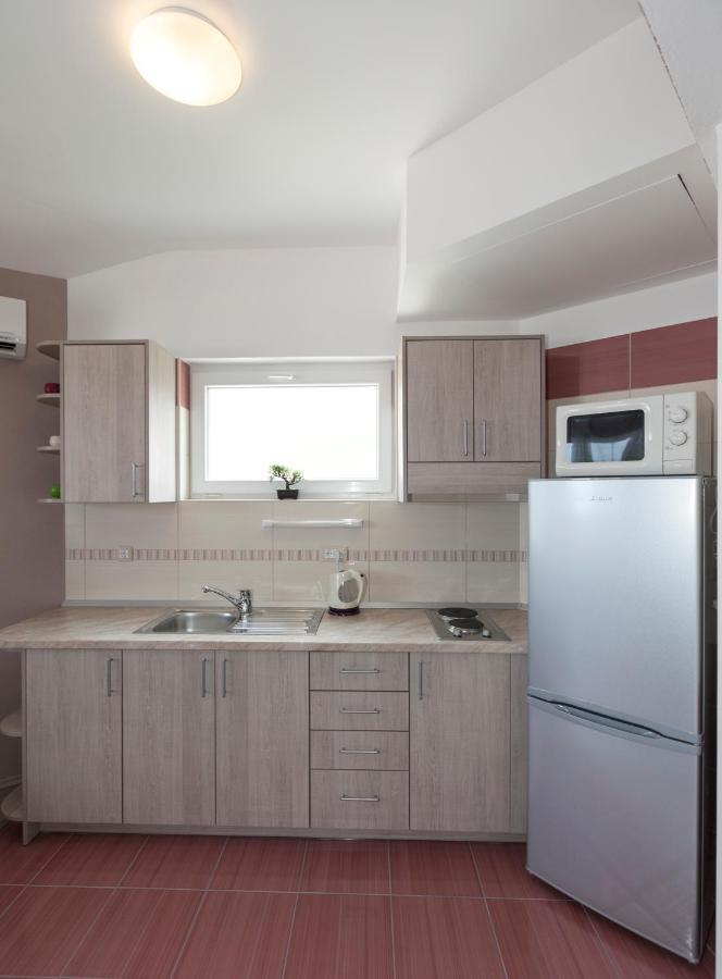 Apartmani Iva Тучепи Экстерьер фото