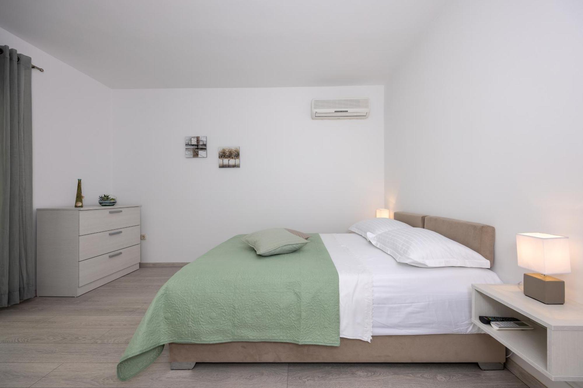 Apartmani Iva Тучепи Экстерьер фото